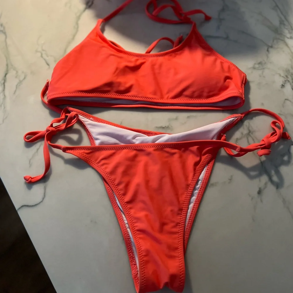 Women’s Bikini sz L color Salmon Cupshe